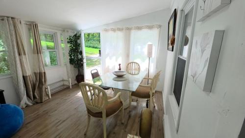 Ashford Casa | Comfortable and scenic