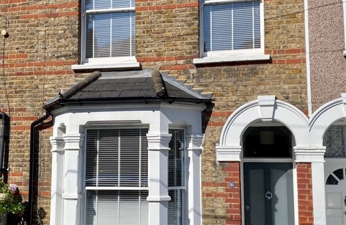 Lewisham Casa | Comfortable and spacious family home in a quiet London street