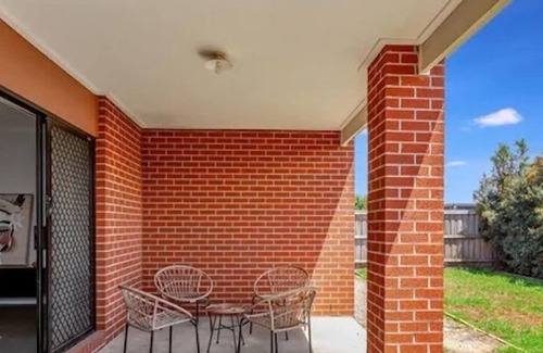 Beveridge Casa | Comfortable and tranquil space for holiday stay-over. 30 Min - Melb Airport!