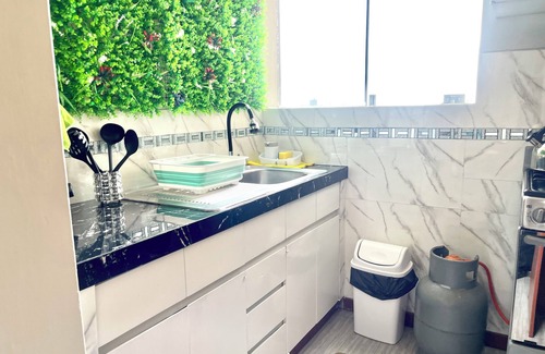 Jacaranda Apartamento | Cómodo y cálido departamento cerca a La Rambla de San Borja.