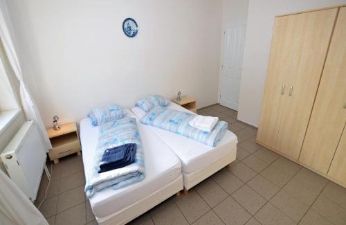 Nemojov Apartamento | Comfortable Apartment in Nemojov near Forest