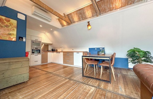 Haulerwijk Apartamento | Comfortable apartment with a great roof terrace