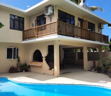 Blue Bay Apartamento | Comfortable apartment in Blue Bay with shared pool