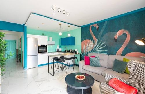 Playa Paraiso Apartamento | Apartamento Confortable con Terraza y Piscina en Playa Paraíso
