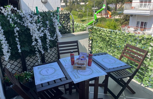 Rezza Apartamento | Comfortable Attic apt With Parking Space in Chiavari Italy
