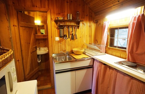 Krumpendorf am Woerther See Cabina | mimosa y acogedora cabaña de troncos para 2 con jardín cerca del lago, se admiten perros