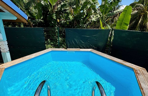 Trois-Rivieres Casa | Comfortable bungalow with pool and jacuzzi