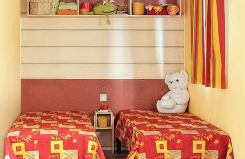 Burinhosa Casa | Comfortable Bungalow Near Pataias with Shared Pool