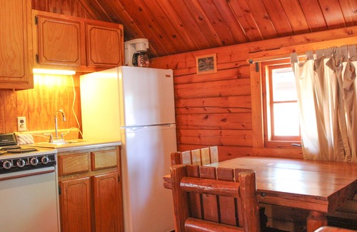 New Braunfels Cabina | Comfortable Cabin along the Guadalupe River