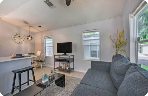 Kissimmee Cabina | Comfortable cabin very close to Disney and tourism (pets welcome)