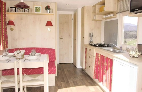 Seillac Cabina | Komfortabler Wohnwagen - 2 Schlafzimmer - Esprit gemütlich - Kochnische, Bad und WC 4 Personen