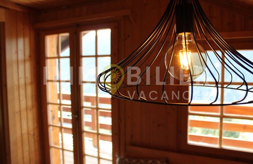 St. Luc Chalet De Esquí | Comfortable chalet for 10 people nestled in the beautiful Val d'Anniviers in St-Luc. This chalet, ba