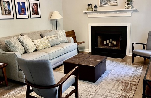 Apex Casa | Comfortable, Clean, and Convenient to Everything!