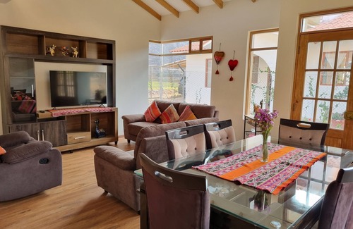 Yucay Casa | Cómoda casa de campo, a sólo 10 minutos de Urubamba.