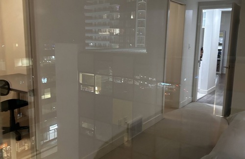 Connaught Condominio | Comfortable, cozy modern condo 2 bedrooms, 2 bath and an office. Great location.