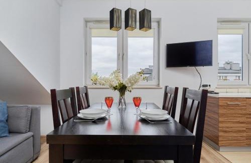 Krzyki Apartamento | Comfortable & Cozy Studio with Balcony - Klimasa by Noclegi Renters