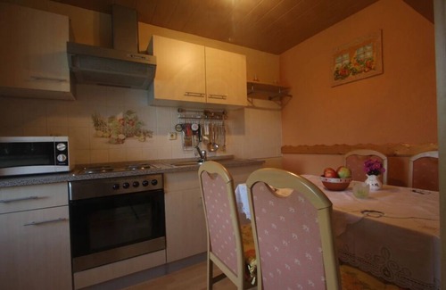 Krumhermsdorf Apartamento | Comfortable, quiet and well-kept vacation apartment, idyllic countryside