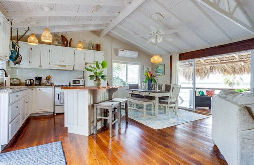 Placencia Villa | Comfortable designer house in Maya Beach w/ Pool