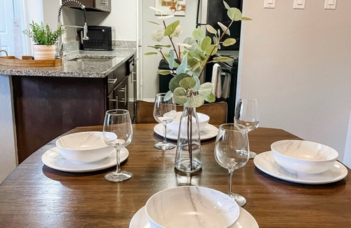 South Side Condominio | Comfortable Family Stay with Pool, Near Beach