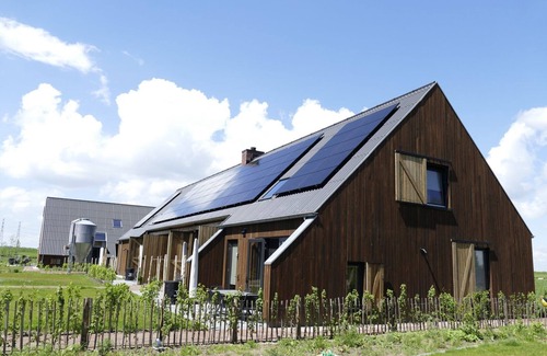 Veessen Casa | Comfortable farmhouse lodge for 8 people with a living kitchen and a pellet fireplace
