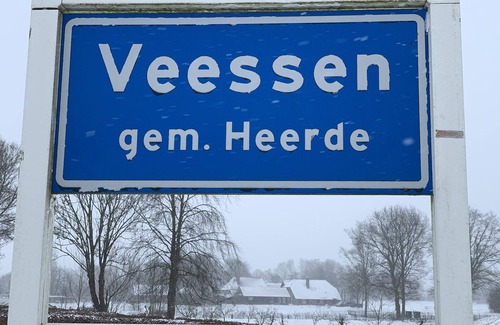 Veessen Casa | Comfortable farmhouse lodge for 8 people with a living kitchen and a pellet fireplace
