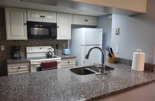 Royal Palm Bay Condominio | Comfortable first floor condo very close to Disney/ Theme parks