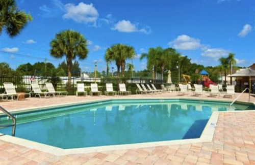 Royal Palm Bay Condominio | Comfortable first floor condo very close to Disney/ Theme parks