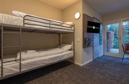 Krachtighuizen Hotel | Comfortable Forest Stay | Hotel Room Close to Veluwe Park Trails - 2 Units