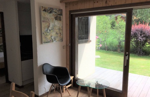 Chamonix-Mont-Blanc Apartamento | Cómodo, amplio, luminoso de 65 m², frente al Mont Blanc, jardín privado.