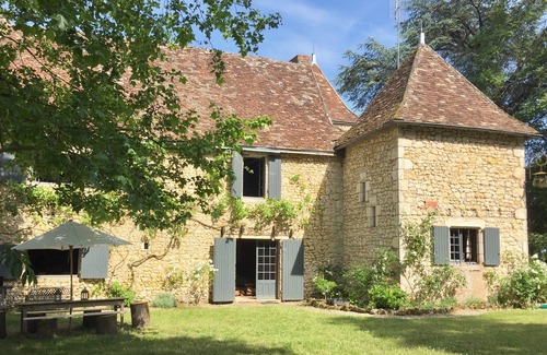 Pouligny-Saint-Pierre Casa | Confortable Manor francés + una gran casa del árbol en un área natural protegida.