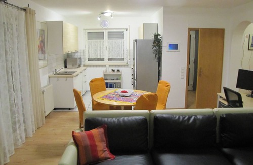 Bad Vilbel Apartamento | Apartamento-Storchennest-De Lujo-Vista al Jardín-Baño Privado