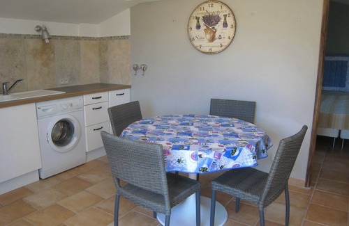 Forcalquier Casa | COMFORTABLE GITE SWIMMING POOL GARDEN