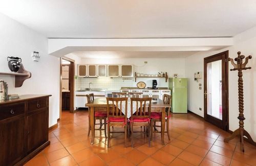 Farra di Soligo Apartamento | Casa confortable de 80 m² - jardín y parking