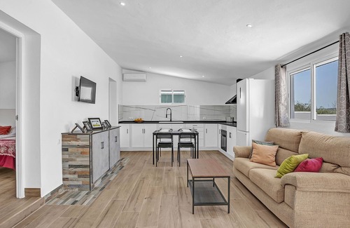 Barbate Casa | Cómodo apartamento vacacional "Loft Rural" con terraza