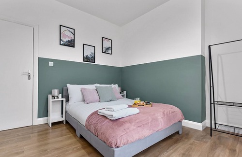 Clissold Casa | Comfortable Home in Hackney