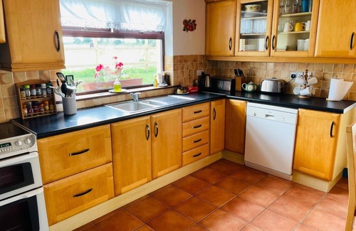 County Waterford Casa | Comfortable Home in Quiet Coastal Community - Newly renovated!