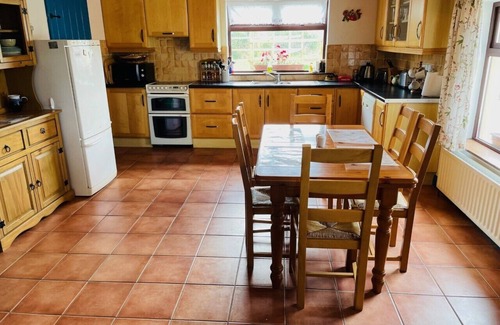 County Waterford Casa | Comfortable Home in Quiet Coastal Community - Newly renovated!