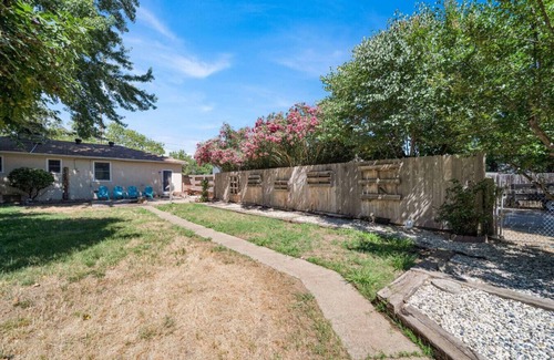 Redding Casa | Comfortable home near river access trail