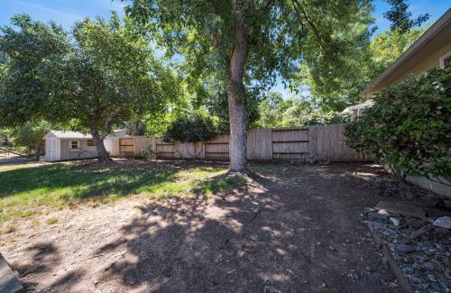 Redding Casa | Comfortable home near river access trail