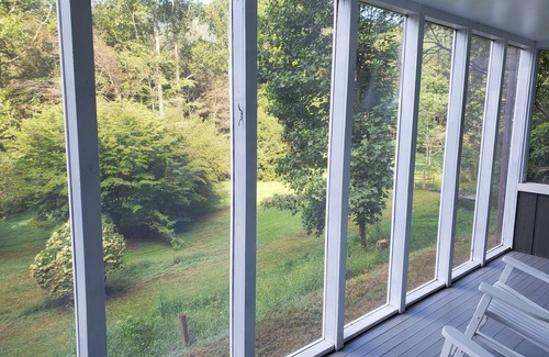 Syria Casa | Comfortable House Close To White Oak Canyon & Old Rag Trails