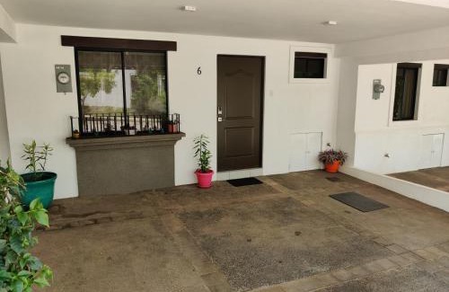 Puerto Barillas Apartamento | Comfortable house in Residencial San Andrés