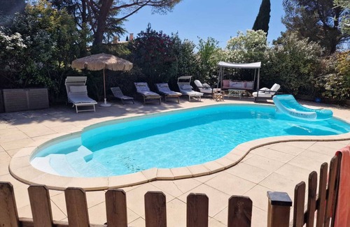 Gemenos Villa | Cómoda casa con piscina.