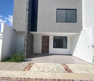 Leon Casa | Comfortable house - Woo-Jin