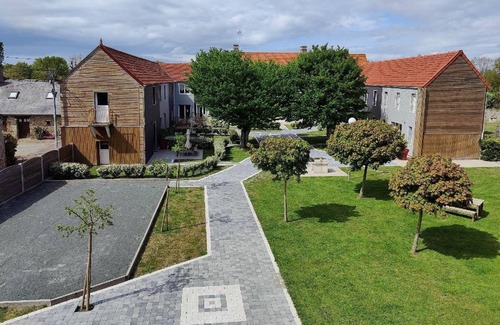 Gouville-sur-Mer Casa | Comfortable individual lodgings in a natural setting.