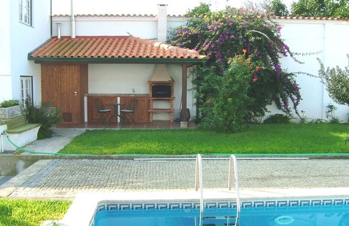 Rates Villa | Cómoda casa señorial con piscina, para grupos grandes. Playas a 6km.