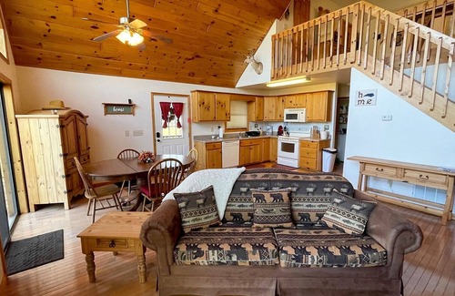 Unaka Chalet De Esquí | Comfortable mountain getaway with easy access
