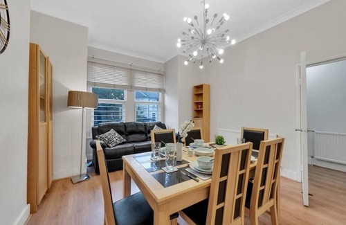 Springfield Apartamento | Comfortable Oasis: Relaxing 1BR in Good Location