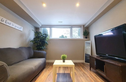Kingston Casa | Comfortable Private 2bedroom with Full Kitchen