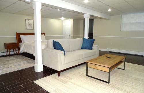 Framingham Apartamento | Comfortable Renovated 3 Bed Apartment