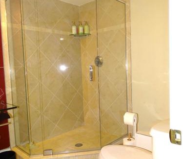 Framingham Apartamento | Comfortable Renovated 3 Bed Apartment